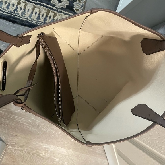 Michael Kors Tote purse - Picture 3 of 3